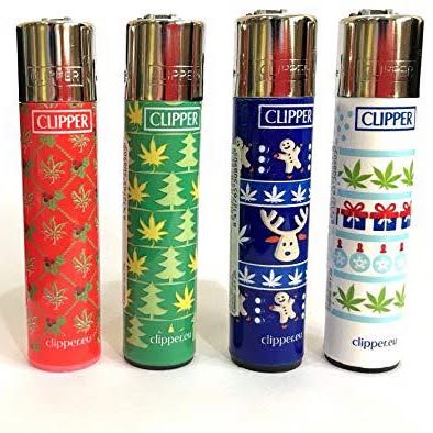 Clipper Large Lighter – Christmas Jumper Leaf Print